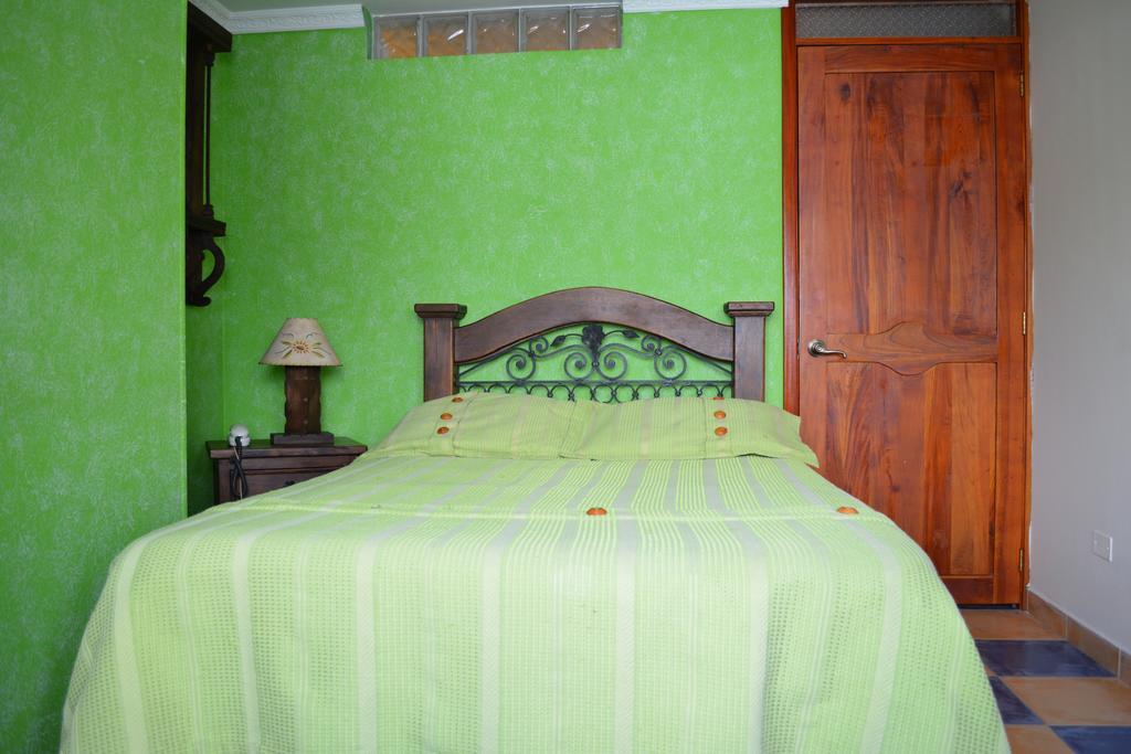 Hotel Casa Colonial Santa Rosa De Cabal Oda fotoğraf